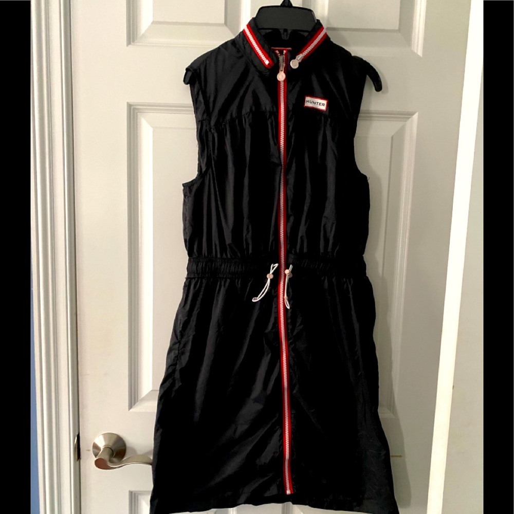 Hunter dress size medium